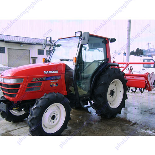 Crazy high speed tractor Massey Ferguson 2635 4WD  YouTube